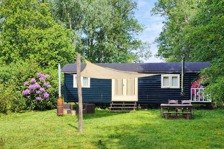 Chalet für 2 Personen, mit Terrasse und Garten - 1