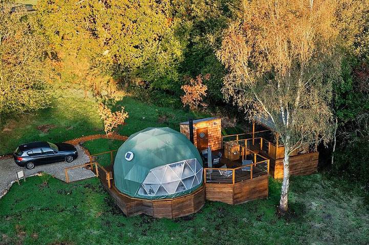 Chalet pour 4 personnes, avec jacuzzi ainsi que terrasse et jardin - 1