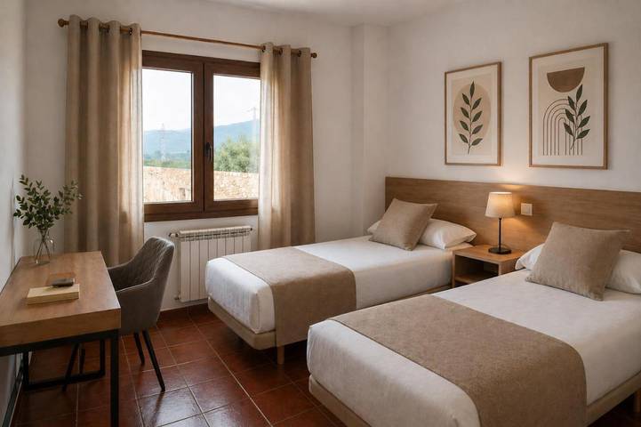 Hotel para 3 personas, con jardín además de vistas y piscina en Vall d'Alba - 3