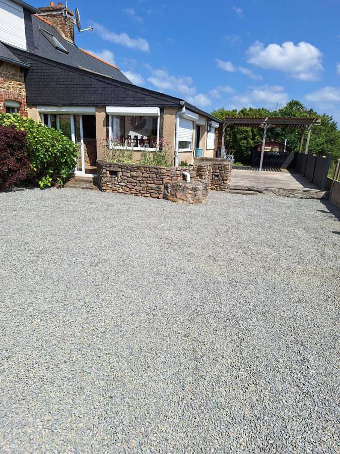 Location de vacances pour 6 personnes, avec jardin et vue à Pleudaniel - 2