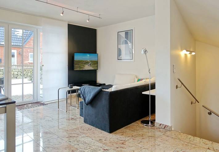 Ganze Wohnung, End-Appartement im Erd- und Untergeschoss mit ca. 98 qm Nutzfläche. in Wenningstedt, Sylt