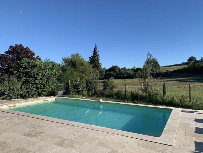 Gîte pour 9 personnes, avec Terrasse ainsi que Jardin et Piscine