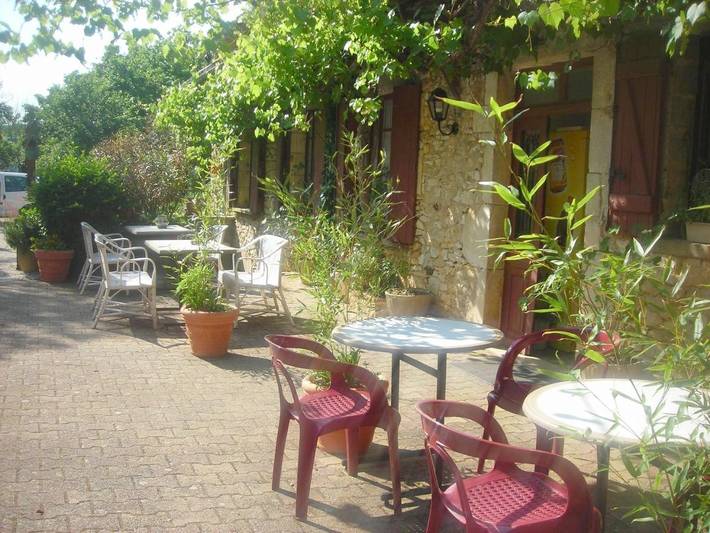 Hôtel pour 2 personnes, avec terrasse ainsi que piscine et jardin, animaux acceptés à Nadaillac-de-Rouge - 4