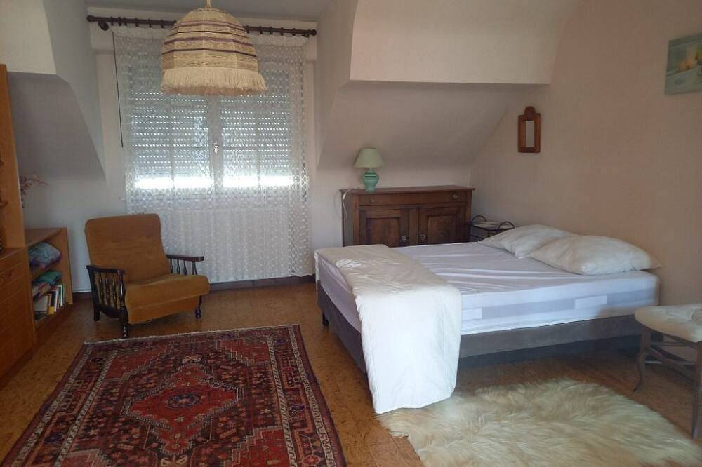 Town house 200m from all amenities, center, port, train station, park... in Le Croisic, Côte d'Amour