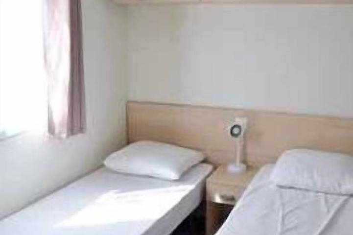 Mobil home pour 6 personnes à Castelnau-de-Guers - 2