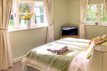 Cottage for 12 People in Kent, South East England, Photo 4