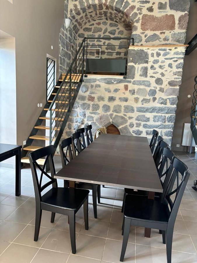 Location de vacances pour 12 personnes, avec terrasse, animaux acceptés à Le Brignon