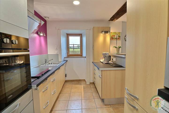 Gîte pour 8 personnes, avec terrasse et jardin à Vezin-le-Coquet - 4