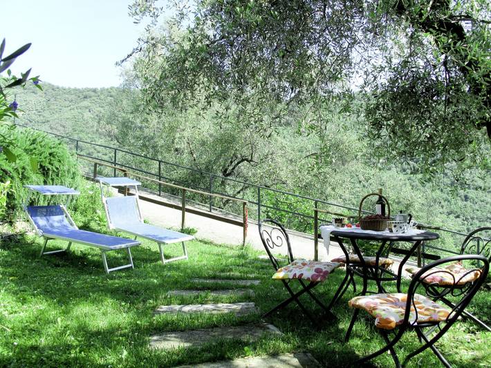 Ferienwohnung für 3 Personen, mit Garten und Terrasse sowie Ausblick in Imperia Provinz - 2