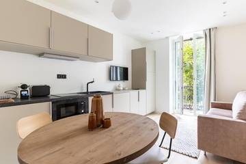 Gîte pour 2 personnes, avec balcon dans Chateau De Vincennes