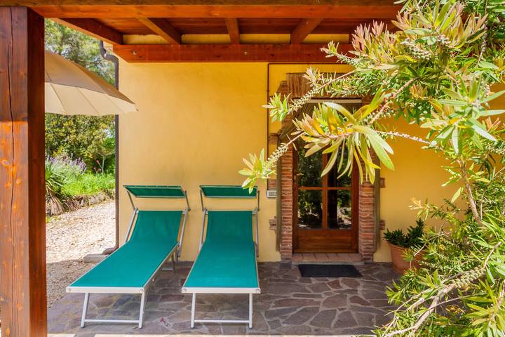Ganze Wohnung, Ferienwohnung "Casa Le Basse - Vetulonia" mit Privatterrasse, Gemeinschaftsgarten und Wlan in Gavorrano, Grosseto Provinz
