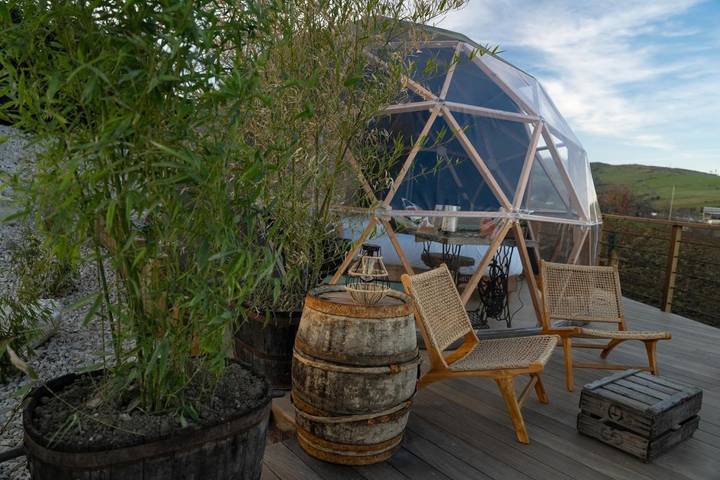 Tente pour 2 personnes, avec jardin ainsi que terrasse et jacuzzi dans la Loire - 3