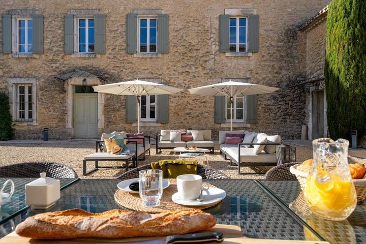 Maison d’hôte pour 4 personnes, avec piscine et jardin ainsi que sauna et jacuzzi à Lagnes - 4