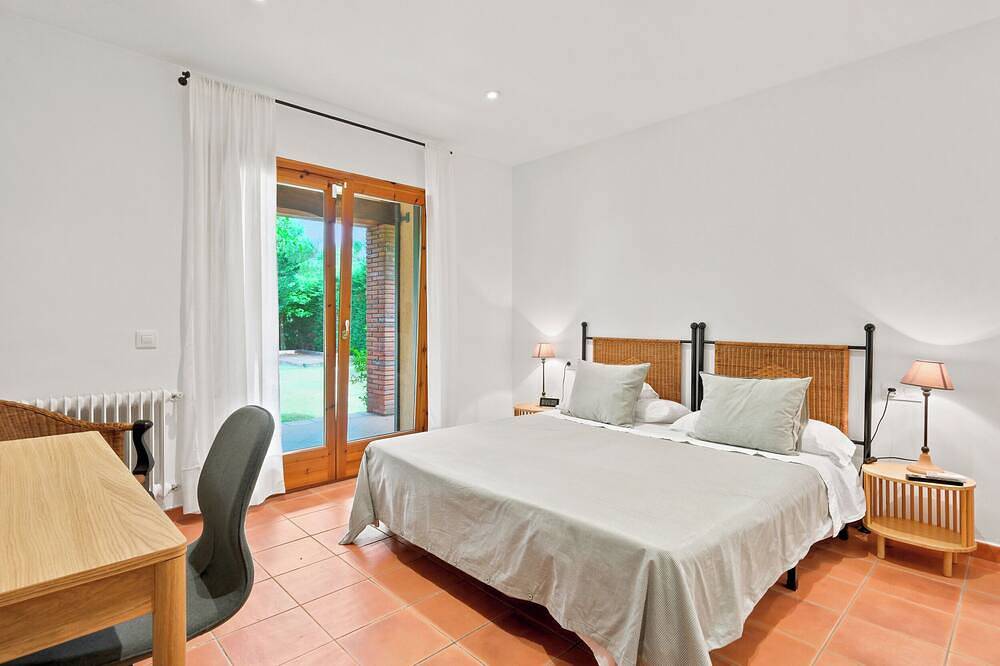 Peralada Pearl: where vacations become tradition. in Peralada, Oberampurien