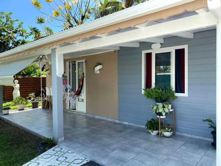 Gîte pour 2 personnes, avec terrasse à Sainte-Rose