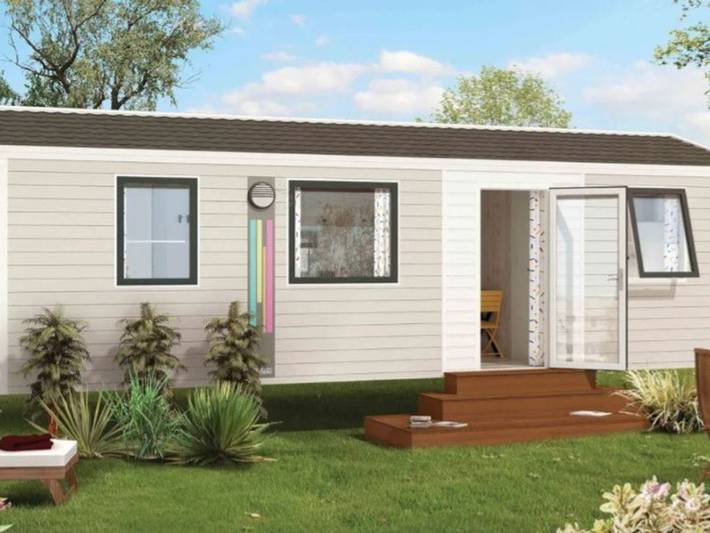 Camping pour 4 personnes, avec piscine et terrasse, animaux acceptés