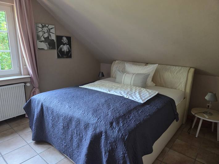 Ganze Wohnung, Apartment 'Gast Wohnung Im Grünen Casa Weige' mit privatem Pool, Garten & Wlan in Hamm, Ruhrgebiet