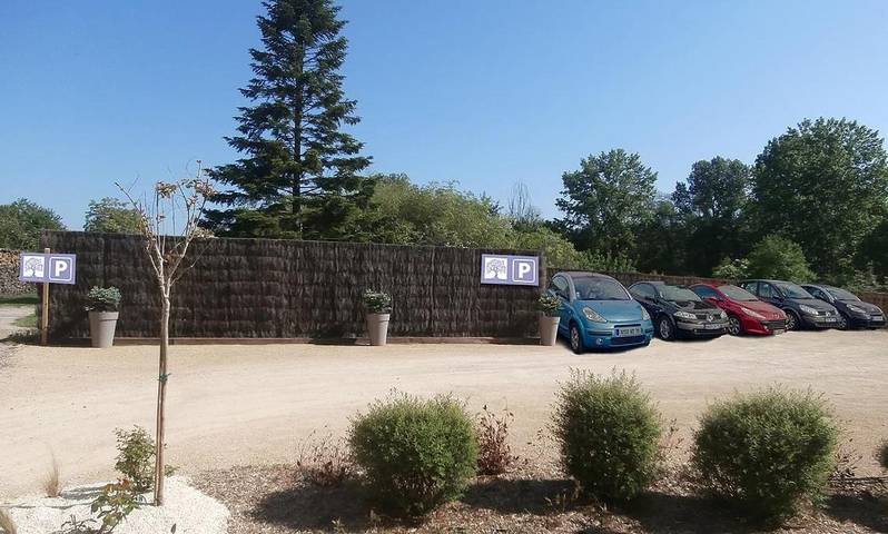 Gîte pour 2 personnes, avec vue et jardin à Lagnieu - 3