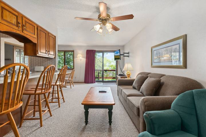 Entire apartment, The Lodges at Breezy Point in Breezy Point, Crow Wing County