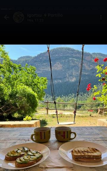 Casa rural para 4 personas, con piscina además de vistas y jardín, Se admiten mascotas en Yeste