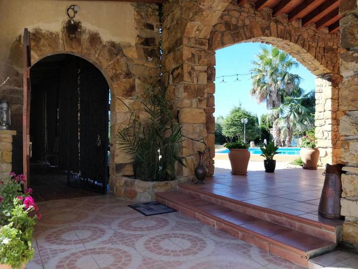 Location de vacances pour 3 personnes, avec vue ainsi que jardin et piscine à Saint-André-de-Roquelongue - 3