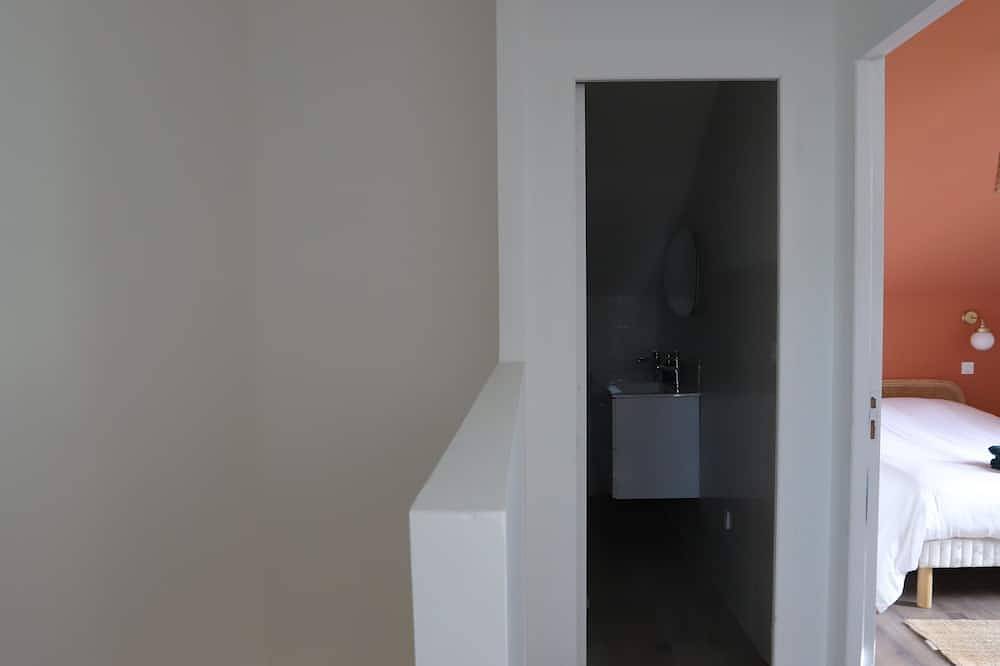 Quiet house near train station & town center. Pets welcome! in Brive-la-Gaillarde, Brive-la-Gaillarde und Umgebung