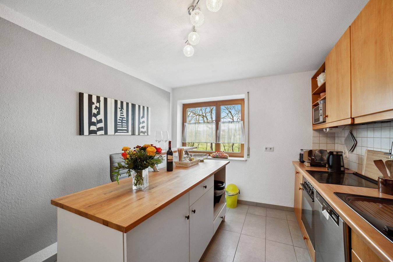 Appartement de vacances entier, Holiday flat with private entrance and Wlan in Wilhermsdorf, Romantische Straße