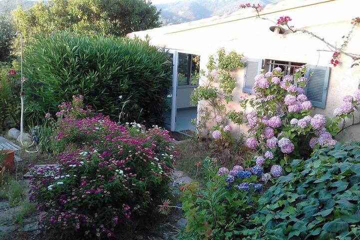 Maison de vacances pour 8 personnes, avec terrasse et jardin, animaux acceptés