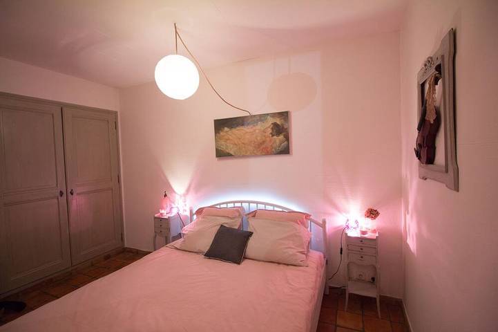 Location de vacances pour 9 personnes, avec terrasse et jardin, animaux acceptés à Éguilles - 2