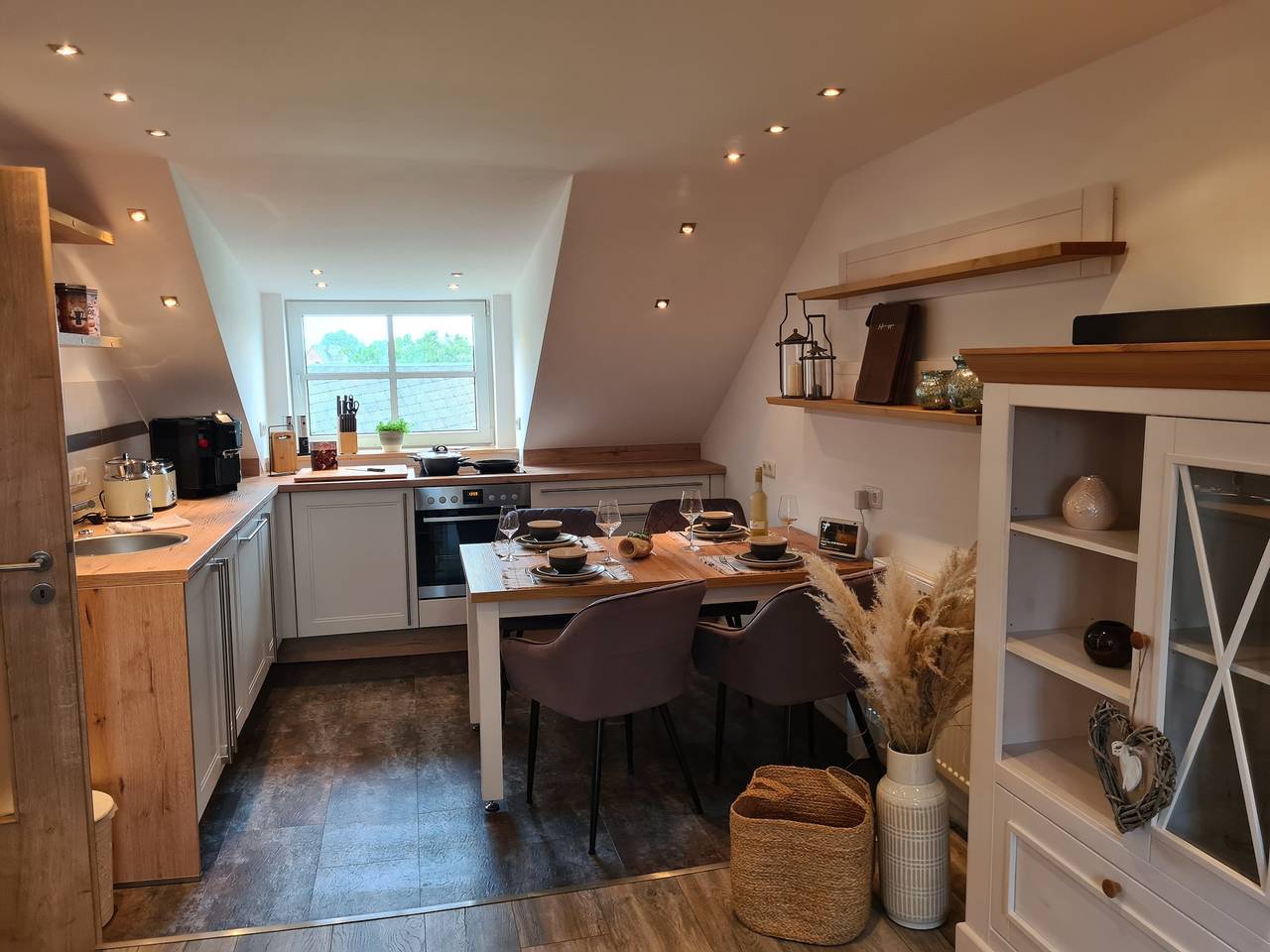 Entire apartment, Apartment 'Rosenzauber Gipfelstürmer' with Shared Garden and Wi-Fi in Weißenstadt, Landkreis Wunsiedel im Fichtelgebirge