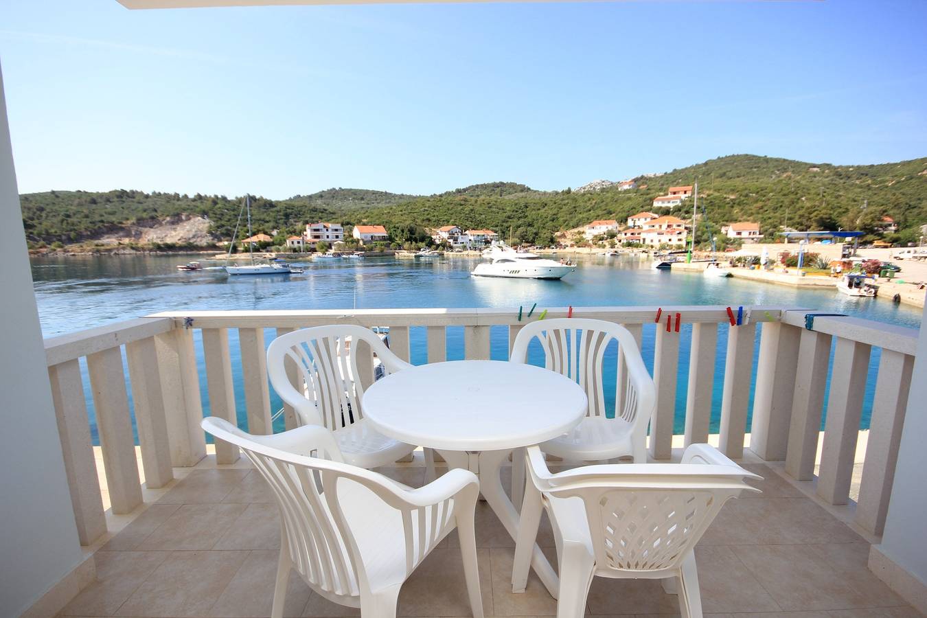 Ganze Wohnung, One bedroom apartment near beach Zaglav, Dugi otok A-8144-a in Sali, Dugi Otok