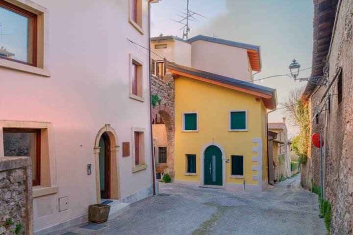 Appartamento intero, Regarda - Residenza Gj piano 1 moderno bilocale con terrazza panoramica in Lazise, Prealpi Gardesane