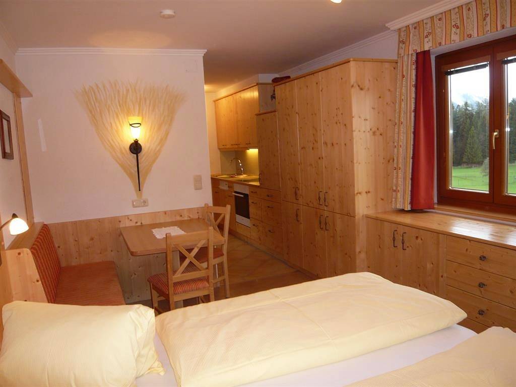 Ganze Ferienwohnung, Ferienwohnung für 4 Personen mit Balkon in Vorderstoder, Totes Gebirge