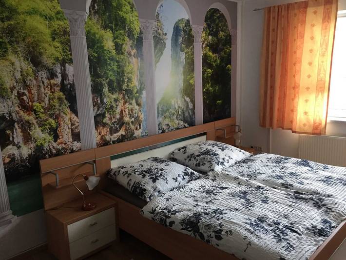 Ferienwohnung für 7 Personen, mit Terrasse und Garten in Neustrelitz