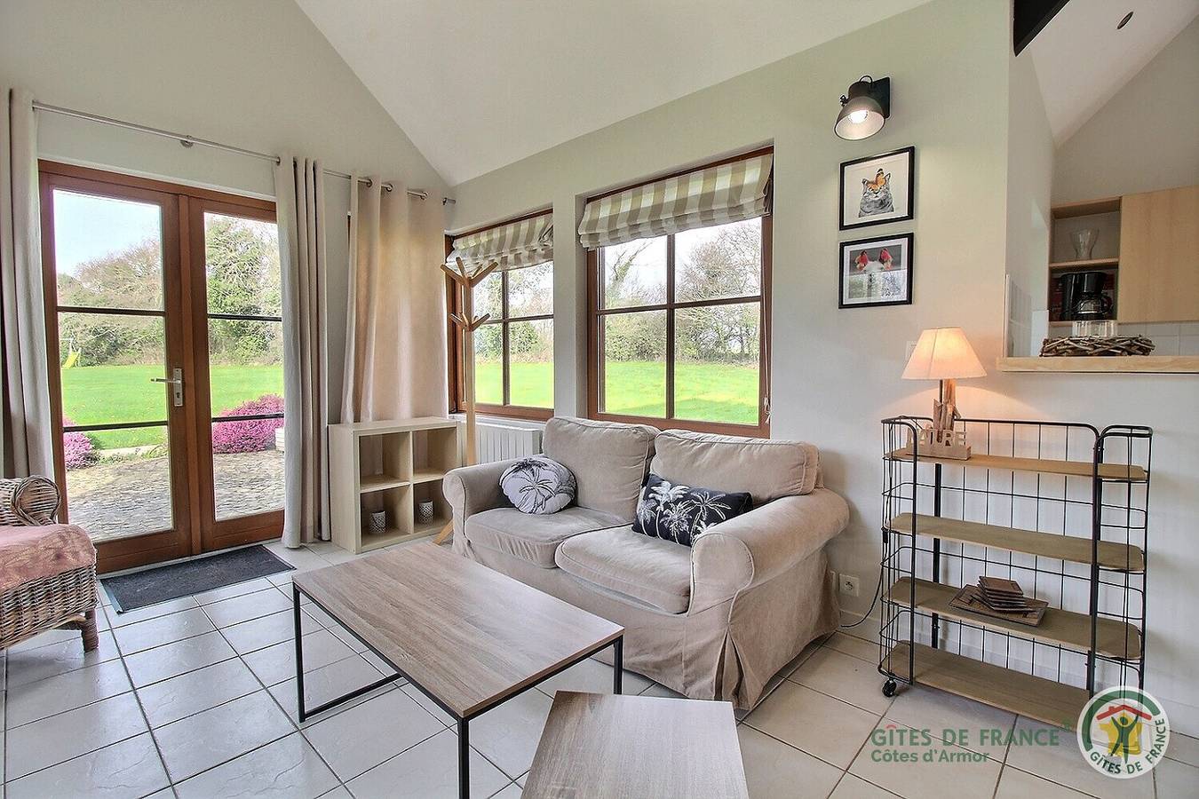 Gîte für 2 Personen mit Terrasse in Saint-Alban, Côte de Goëlo