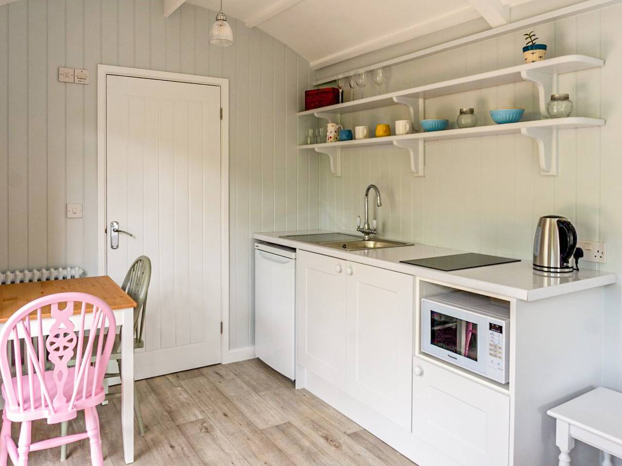 Fig Tree Shepherds Hut in Bridport, Dorset