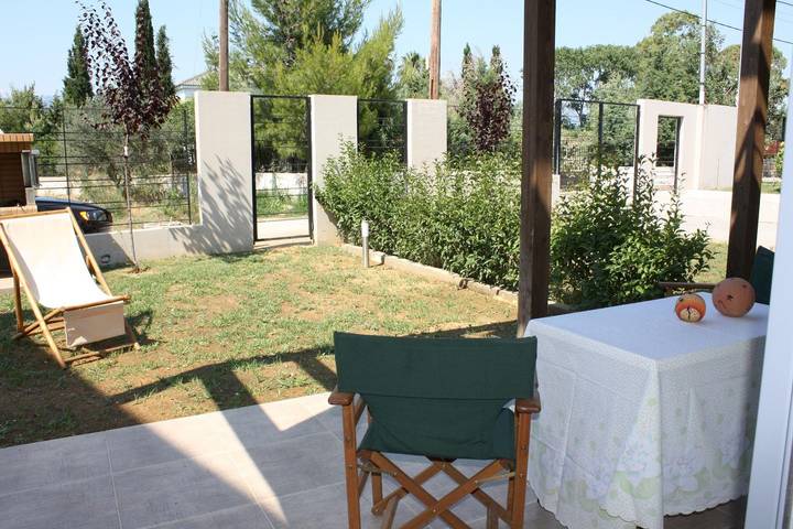 Location de vacances pour 5 personnes, avec vue ainsi que jardin et piscine dans Région du Péloponnèse - 3