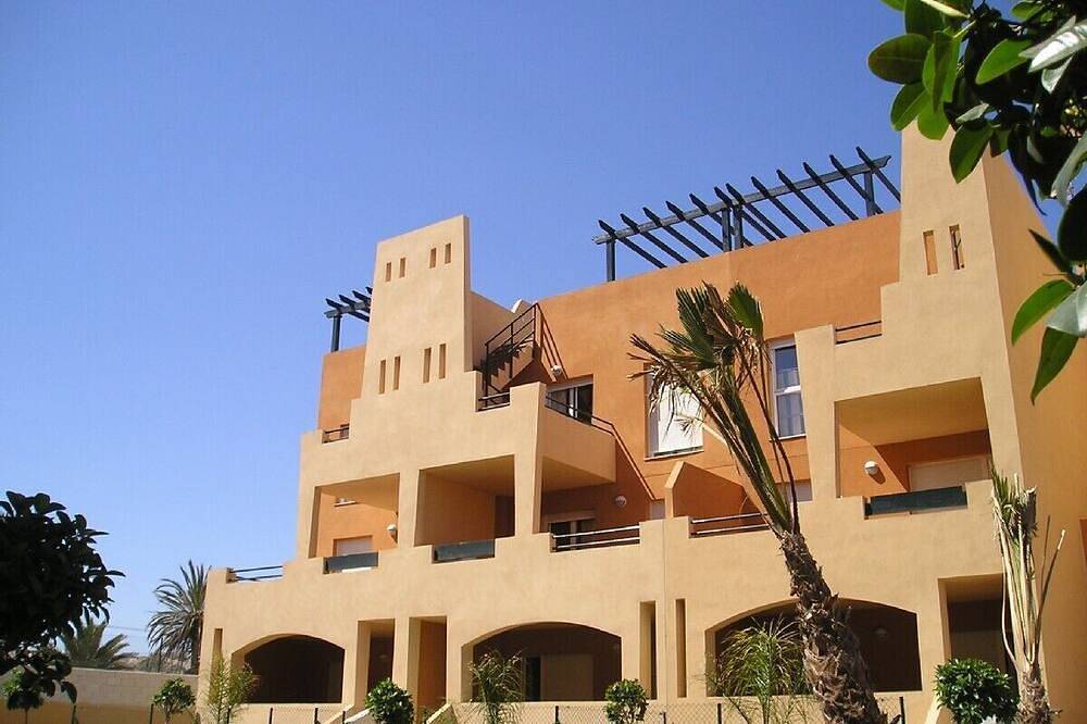 Entire apartment, Penthouse with roof terrace, private pool, Air con, Free Wi-Fi, 400m from beach in Vera, Costa de Almería