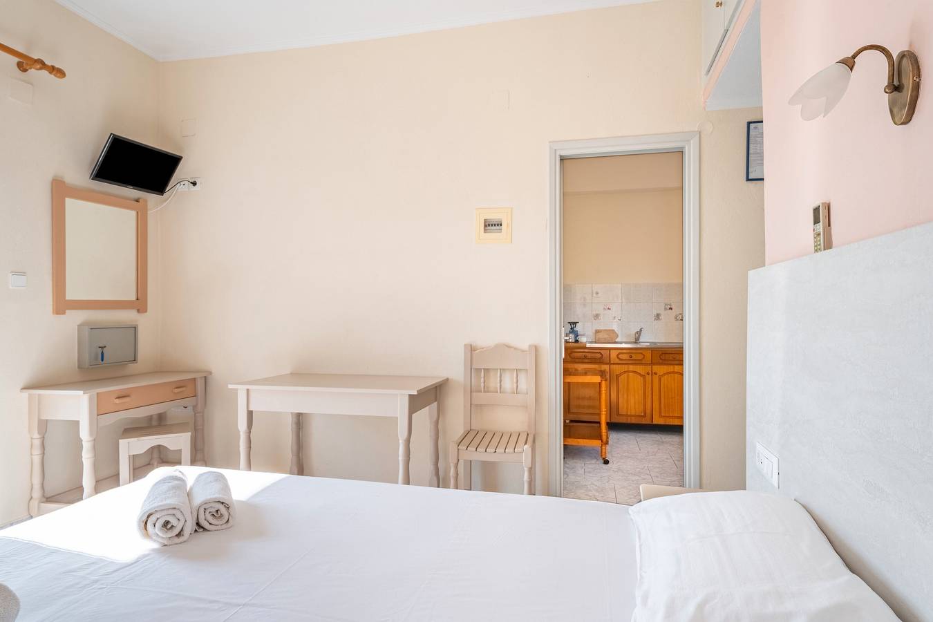 Apartamento 'Alex Bar 1' con vistas al mar, Wi-Fi y aire acondicionado in Playa de Sarakiniko, Unidad periférica de Préveza