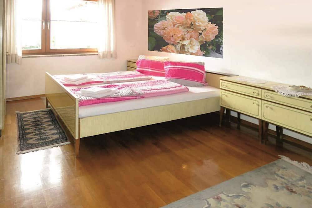 Ganze Wohnung, Ferienwohnung Seeblick 3 in Velden am Wörther See, Villach-Land