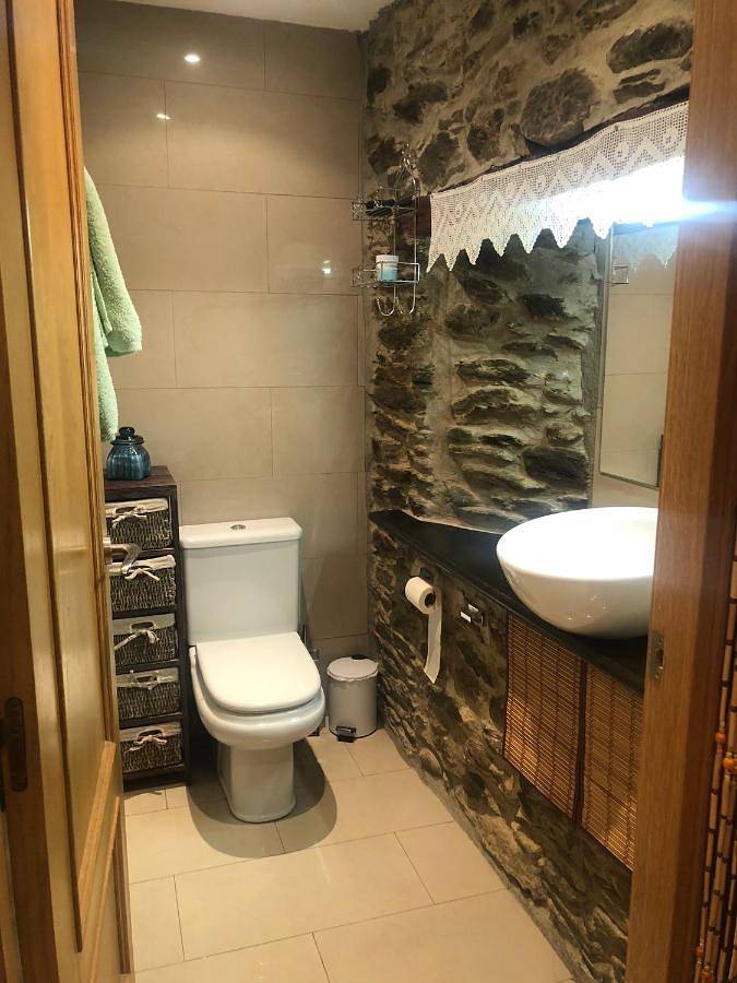 Gîte pour 4 personnes, avec vue et balcon à Rialp - 3