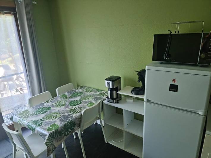 Gîte pour 4 personnes, avec terrasse et vue, animaux acceptés dans Membre - 3