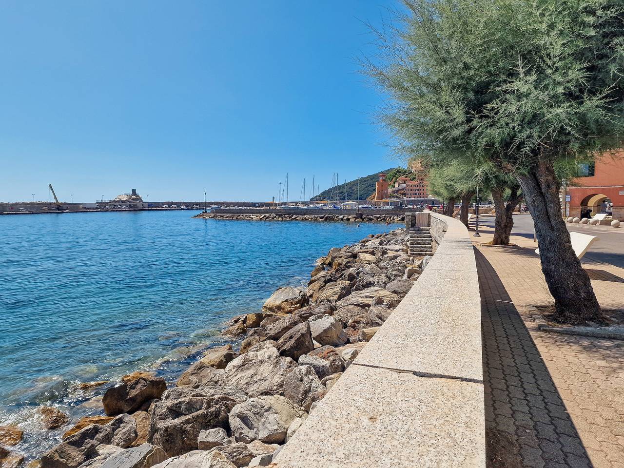 Monolocale intero, Appartamento 'Stefan' con Vista Mare e Aria Condizionata in Rio Marina, Isola d'Elba