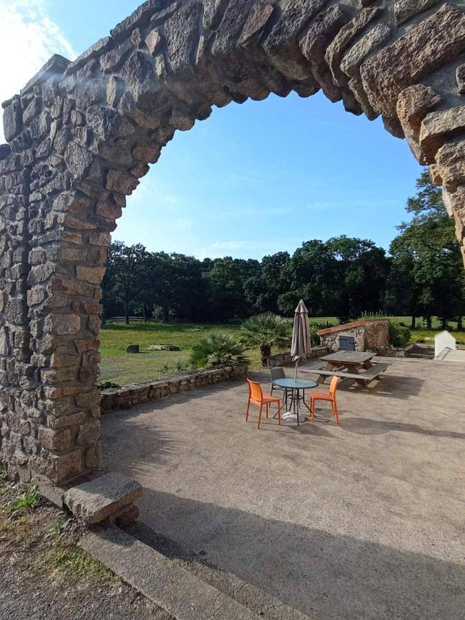 Gîte pour 6 personnes, avec vue et terrasse à Le Longeron
