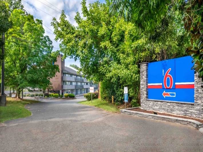 Ganze Wohnung, 2 Doppelbetten | Nichtraucherzimmer in Montclaire South, Charlotte