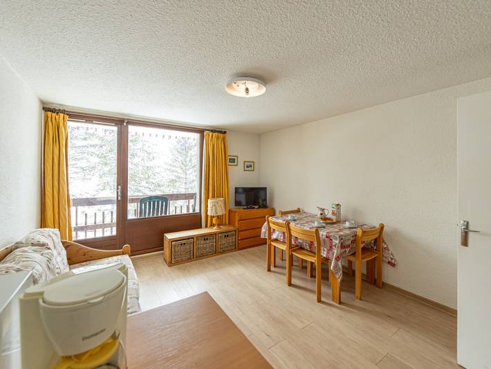 Gîte pour 4 personnes, avec balcon, animaux acceptés à Montgellafrey - 2