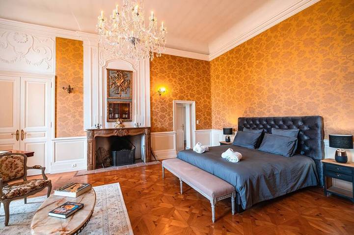 Location de vacances pour 14 personnes, avec jardin et terrasse à Corbarieu - 2