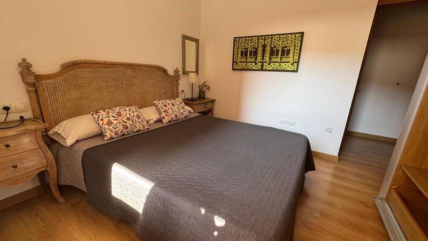 Apartamento de vacaciones para 4 personas, con terraza y piscina - 1