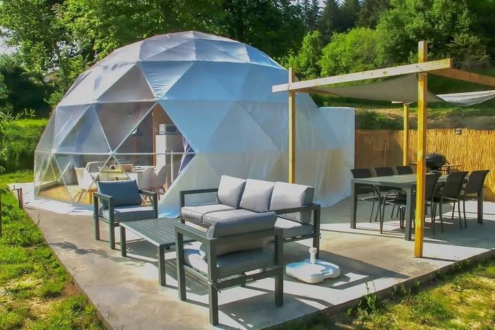 Tente pour 5 personnes, avec jardin et piscine dans Allier - 4