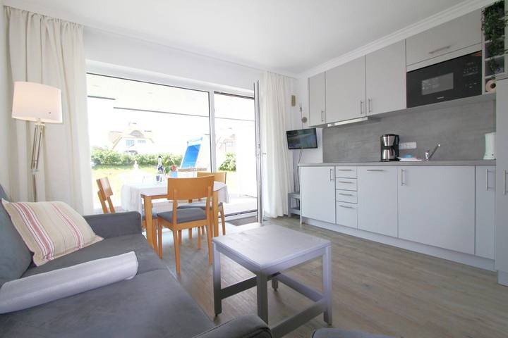 Ferienwohnung für 3 Personen, mit Terrasse in Wenningstedt - 2